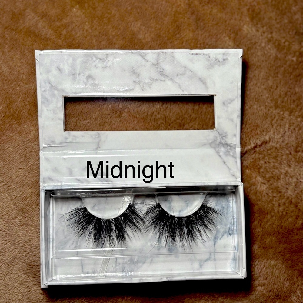 Midnight Black False Eyelashes